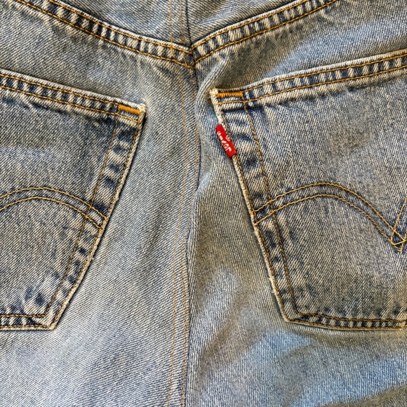 Vintage Levi’s 501 cutoffs *altered - Picture 3 of 4